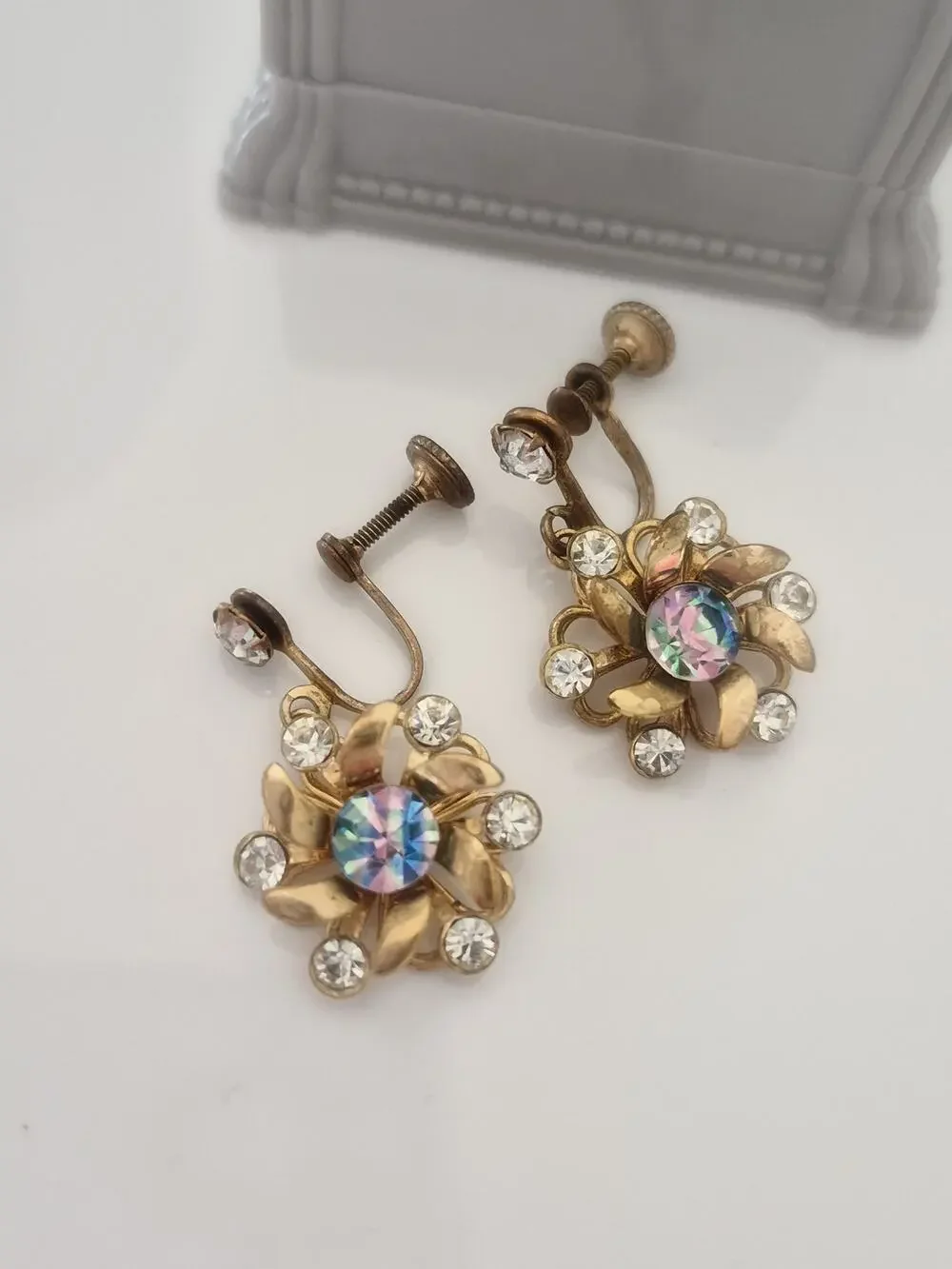 Vintage MCM Iris Striped Rhinestone Dangle Flower Screw-on Earrings
